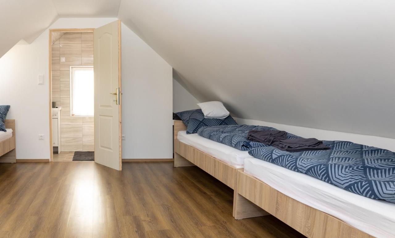 Takacs Pince Apartman Hajos المظهر الخارجي الصورة