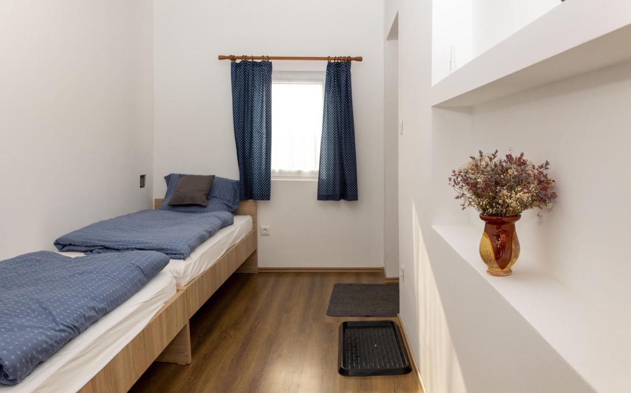 Takacs Pince Apartman Hajos المظهر الخارجي الصورة
